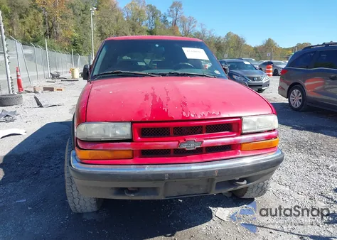 2001 Chevrolet Blazer Lt from USA, damaged, VIN 1GNDT13W112216208